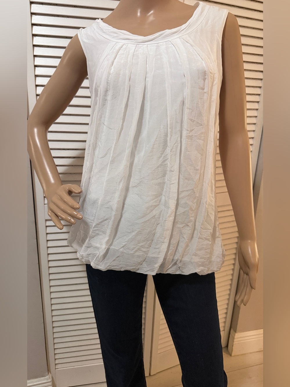 White Sleeveless Bubble Hem Blouse Crinkle Draped Neck Top Mysterious Boutique